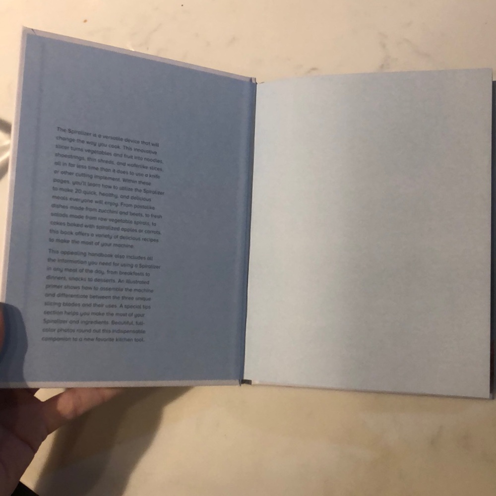 The Spiralizer Cookbook - Picture 3 of 4